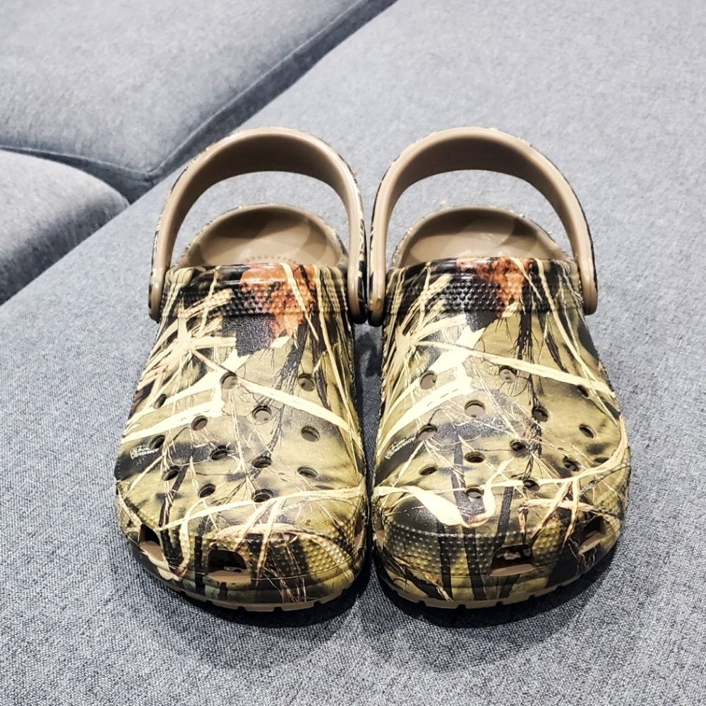 Camouflage crocs